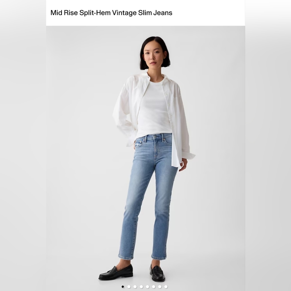GAP Women's Mid-Rise Vintage Slim Medium Wash